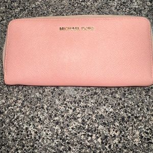 Micheal Kors Pale Pink Travel Wallet
